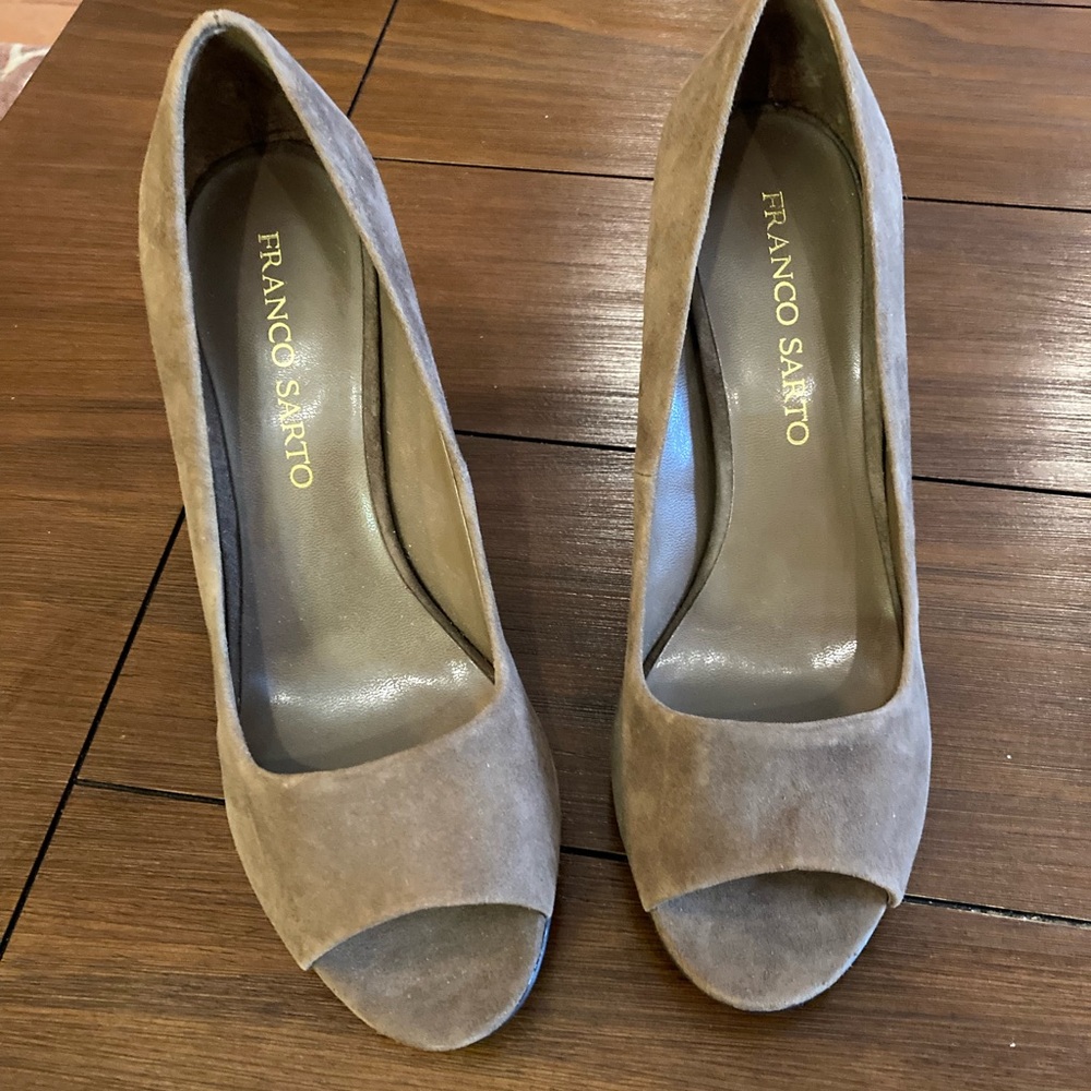 Franco Sarto Peep Toe Stacked Heel
